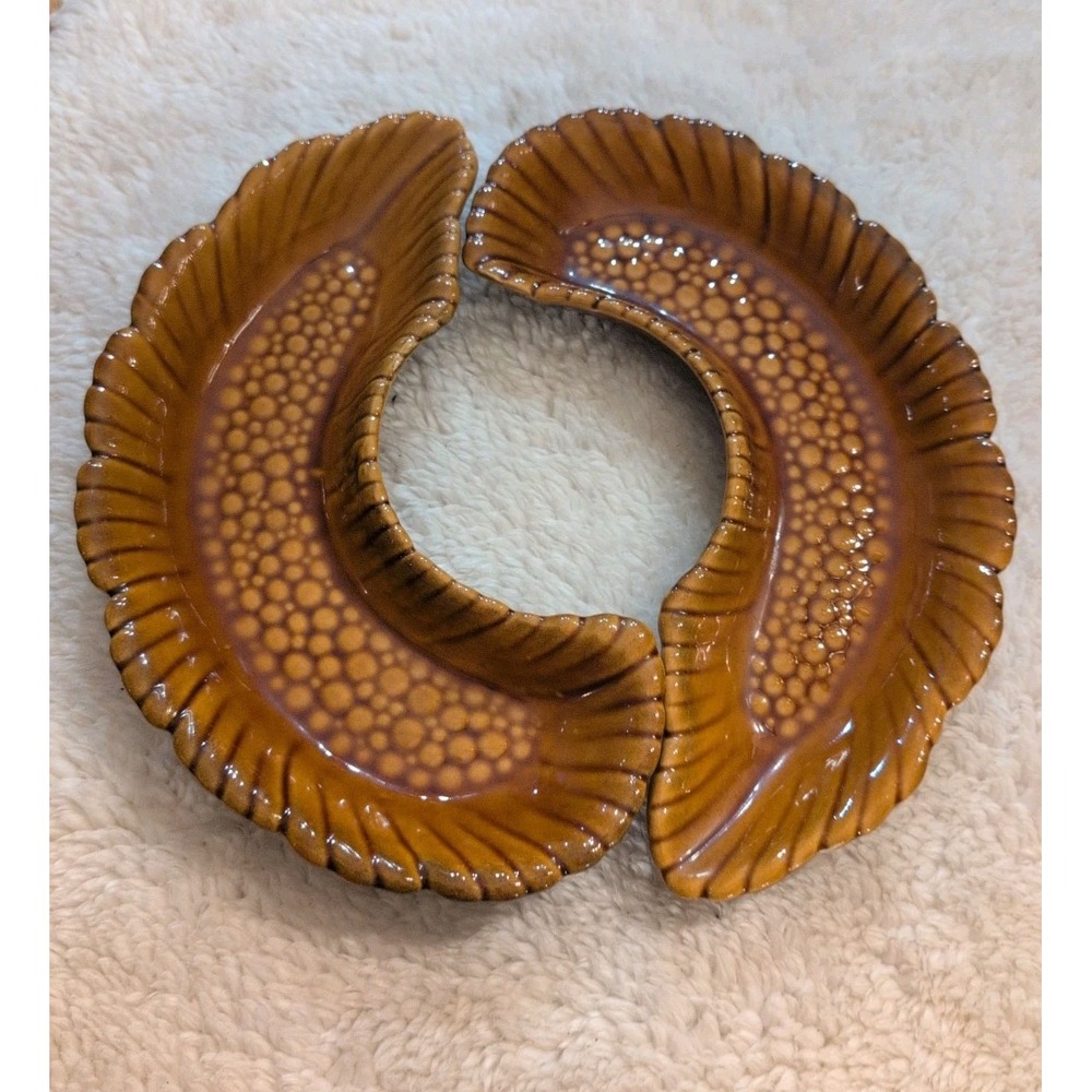 VNTG Pair Of Belmar Calif Cresect Shaped Trays Dish USA #408 Glossy Brown